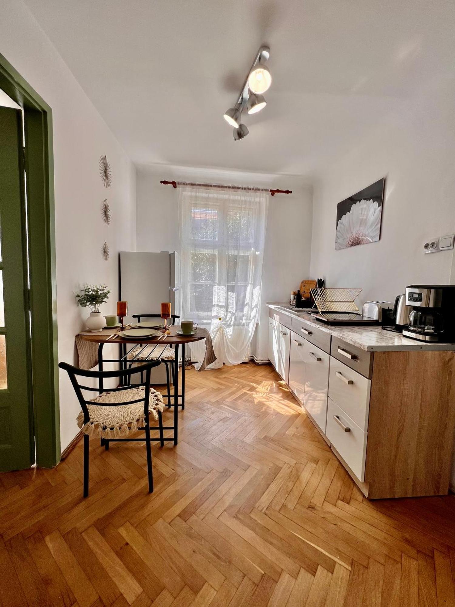 Old Town City Center Apartments Brasov Exterior photo