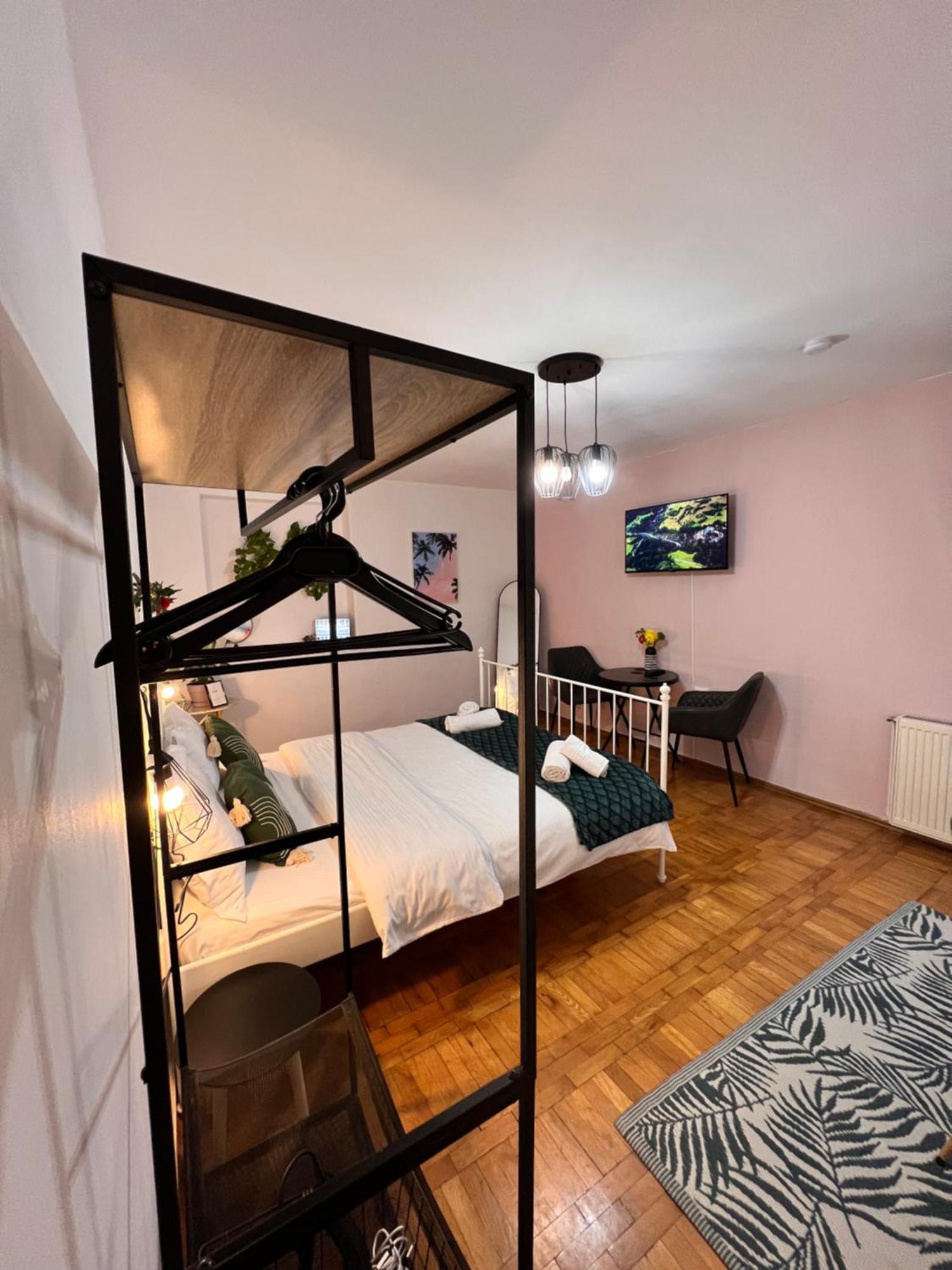 Old Town City Center Apartments Brasov Exterior photo